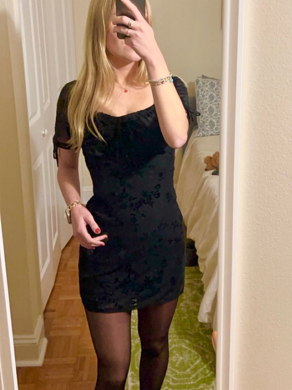 Francesca’s Black Lace Mini Dress Puff Sleeve Date Night Dress Small